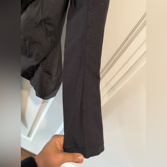 Lululemon Down To The Studio Jacket
Black / Reversible Slub Black Vintage Size 4 - Picture 13 of 16